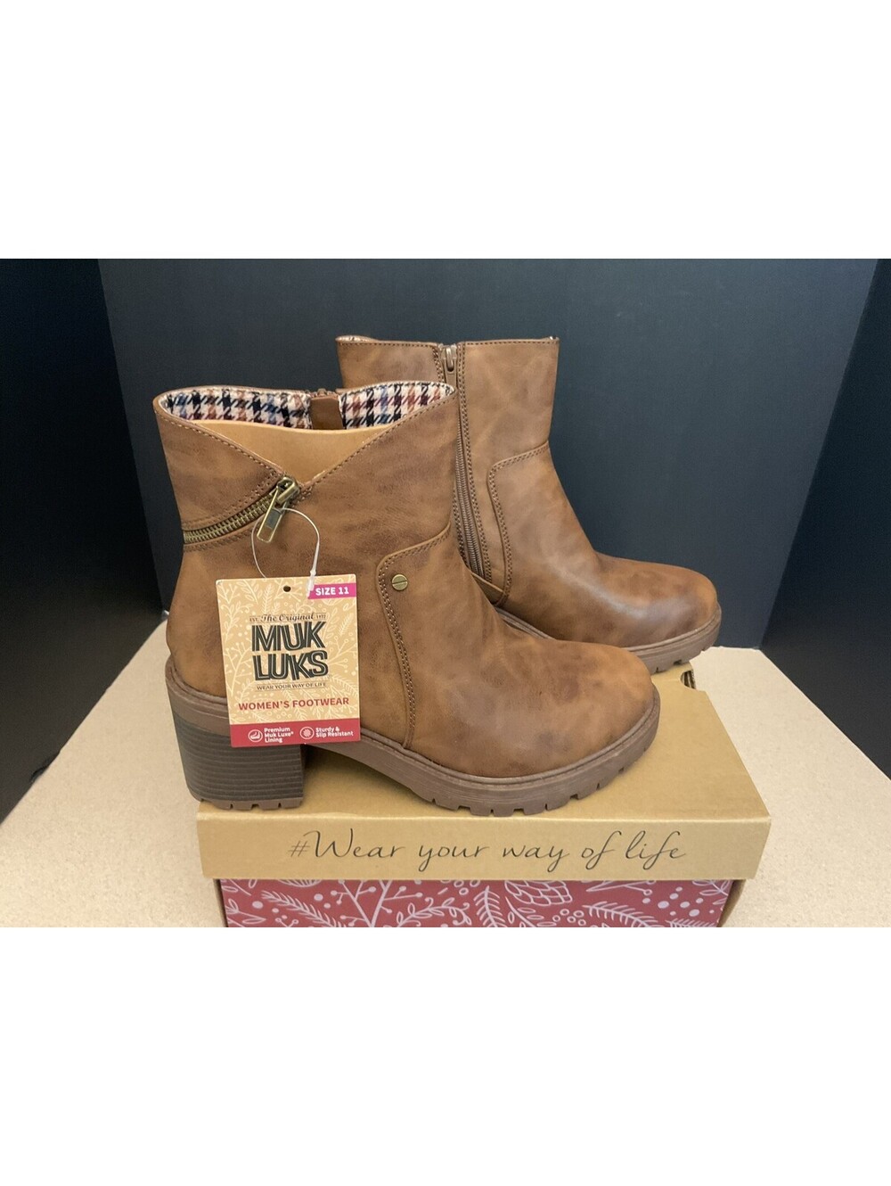 New! Womens Muk Luks Lucy Lucia Ankle Boots. Size 11. Nice Boots!